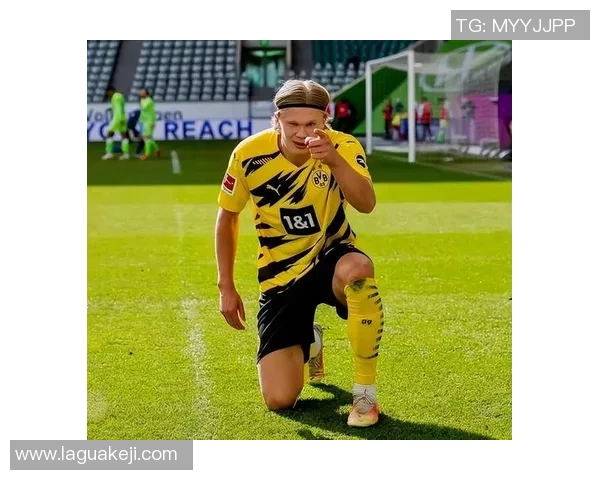 现如今足球明星的崛起与影响力分析及其对全球足球发展的推动作用